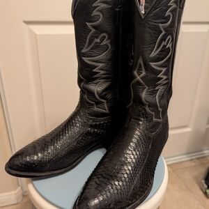 Larry Mahan Black Western Boots with Embossed Design